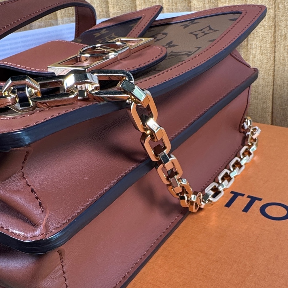 Louis Vuitton Brown Monogram Shoulder Bag - Picture 13 of 16